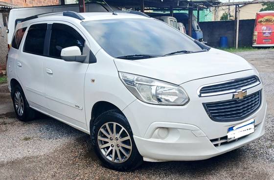 CHEVROLET SPIN 1.8 LT 8V FLEX 4P MANUAL CHEVROLET SPIN 1.8 LT 8V FLEX 4P MANUAL